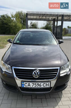 Седан Volkswagen Passat 2009 в Умані
