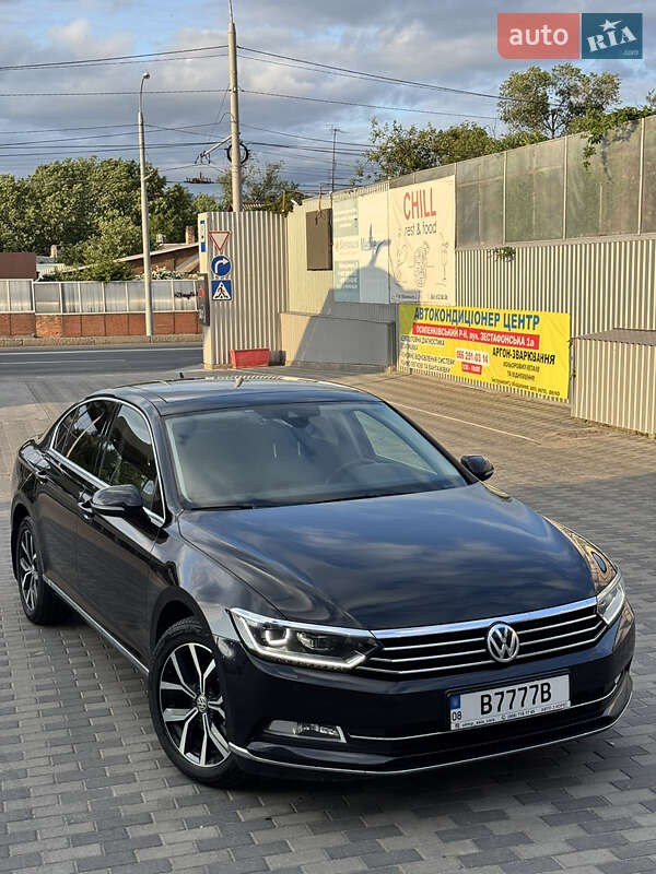 Седан Volkswagen Passat 2018 в Запорожье