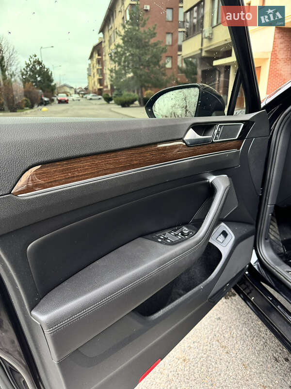 Седан Volkswagen Passat 2018 в Запорожье
