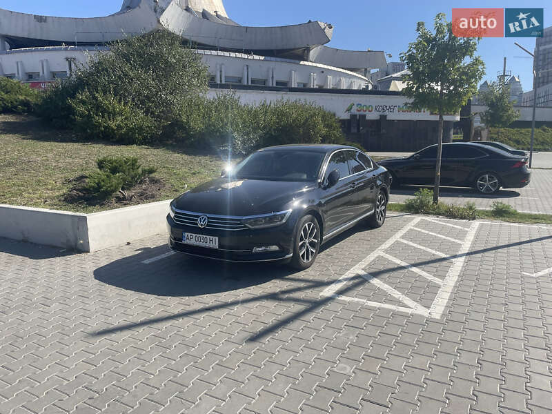 Седан Volkswagen Passat 2018 в Запорожье