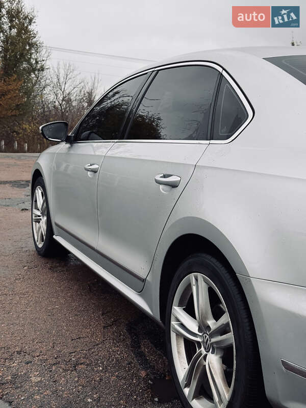 Седан Volkswagen Passat 2013 в Прилуках