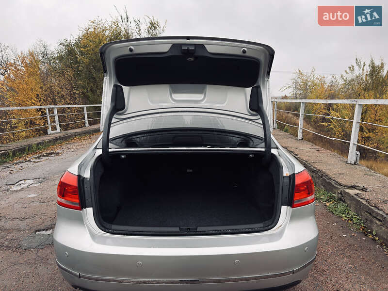 Седан Volkswagen Passat 2013 в Прилуках