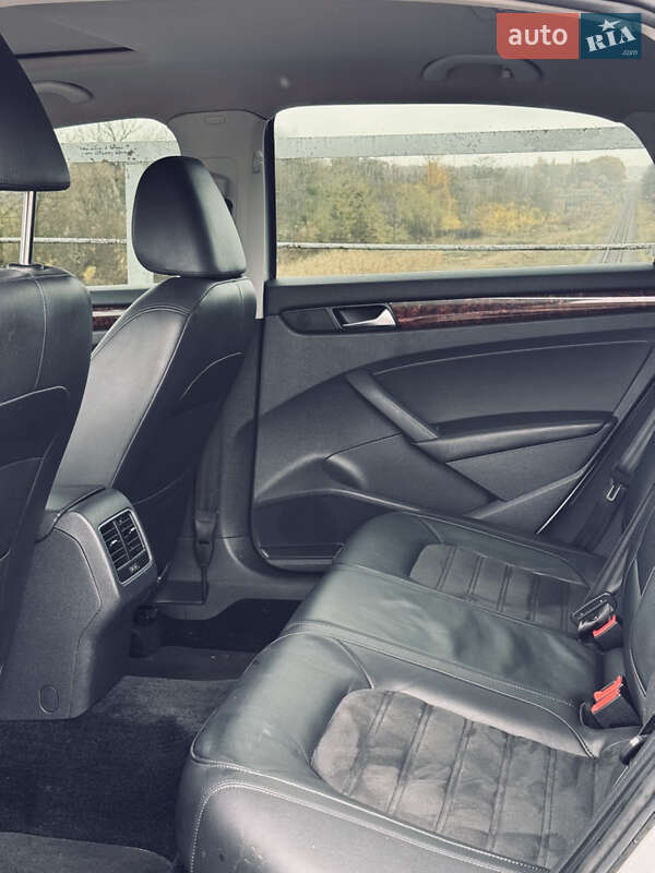Седан Volkswagen Passat 2013 в Прилуках