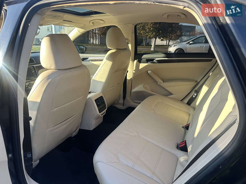 Седан Volkswagen Passat 2018 в Киеве