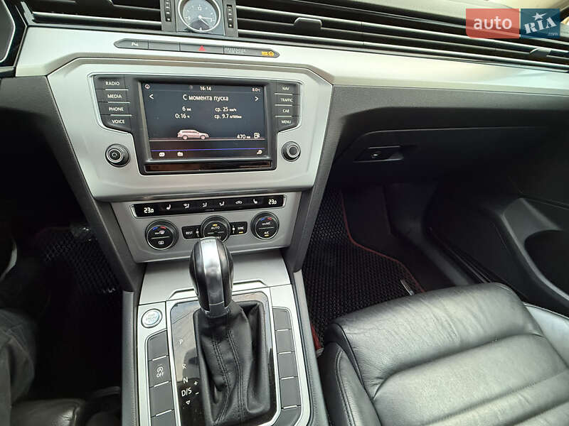 Універсал Volkswagen Passat 2017 в Києві