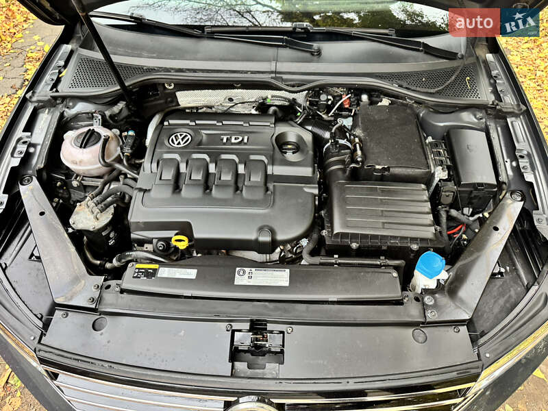 Универсал Volkswagen Passat 2015 в Ровно
