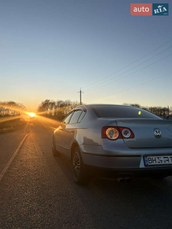 Седан Volkswagen Passat 2005 в Подольске фото 6 Седан Volkswagen Passat 2005 в Подольске