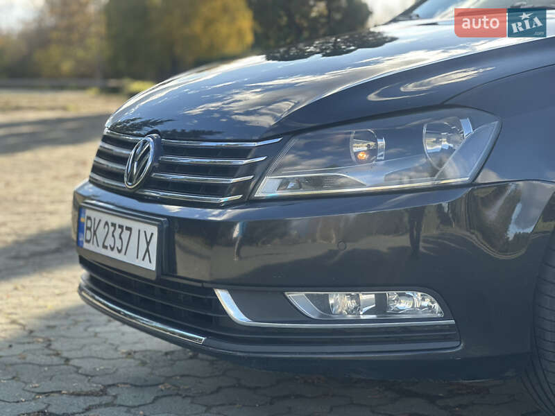 Седан Volkswagen Passat 2013 в Дубні