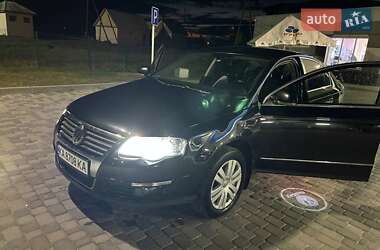 Седан Volkswagen Passat 2009 в Рокитном