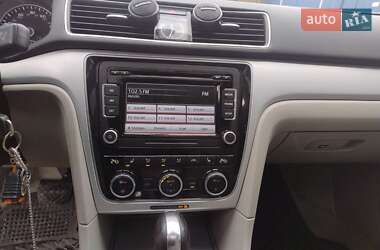 Седан Volkswagen Passat 2012 в 