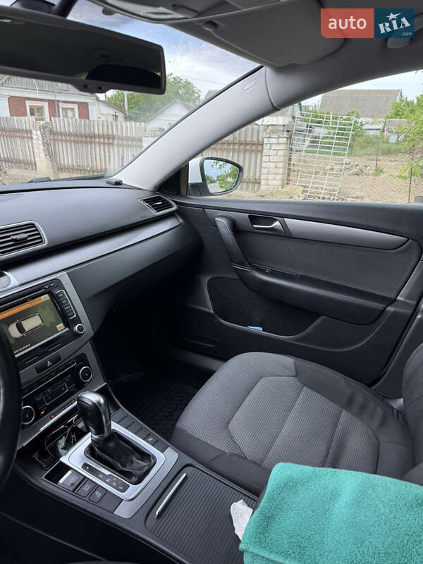 Универсал Volkswagen Passat 2011 в Херсоне