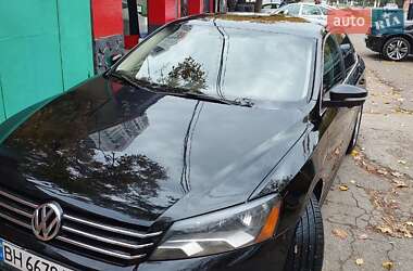 Седан Volkswagen Passat 2013 в Одесі