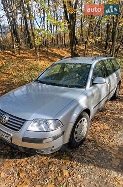 Універсал Volkswagen Passat 2004 в Києві