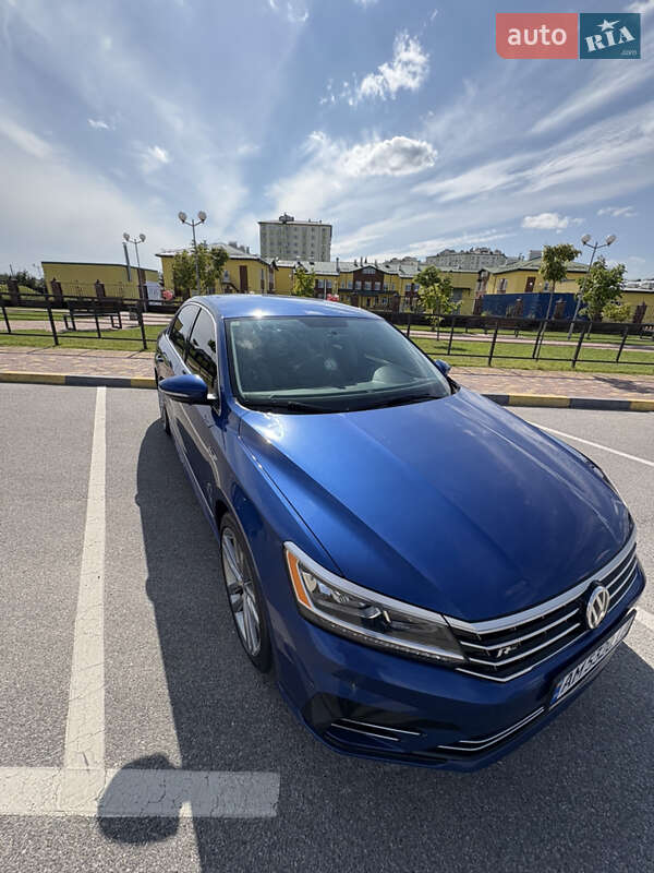 Седан Volkswagen Passat 2017 в Киеве фото 3 Седан Volkswagen Passat 2017 в Киеве