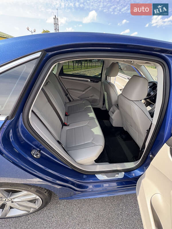 Седан Volkswagen Passat 2017 в Киеве фото 11 Седан Volkswagen Passat 2017 в Киеве