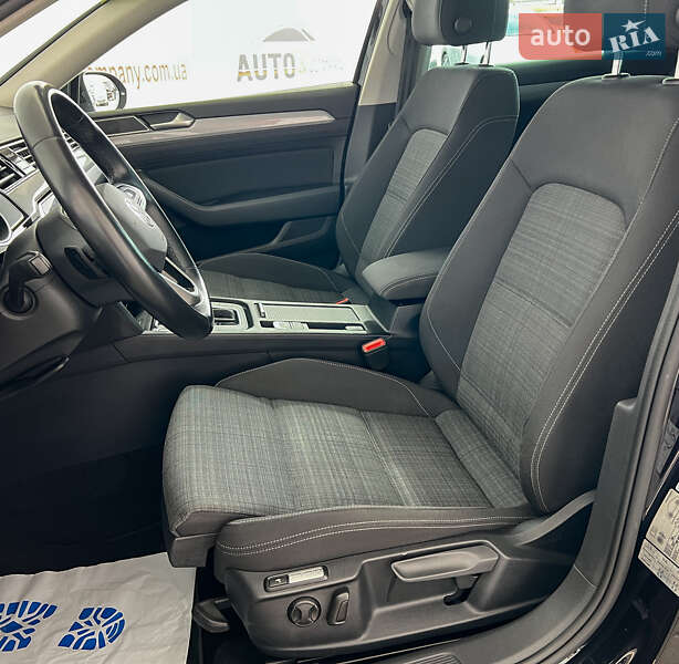 Універсал Volkswagen Passat 2021 в Львові