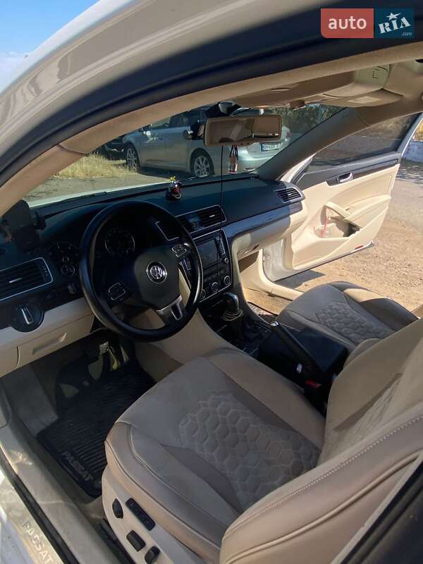 Седан Volkswagen Passat 2014 в Черноморске