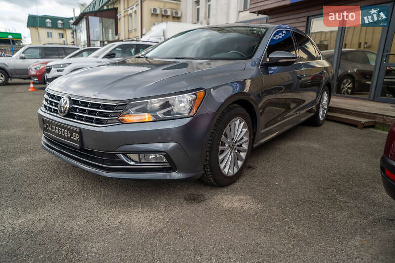 Седан Volkswagen Passat 2016 в Києві