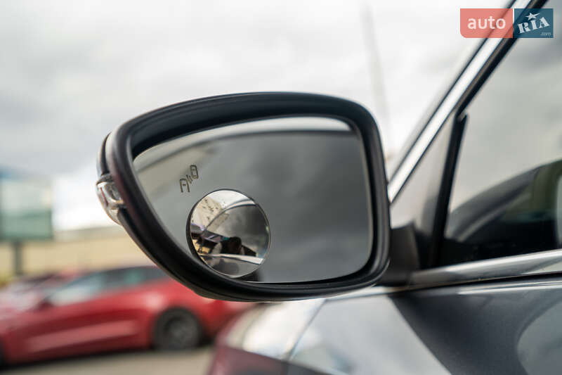 Седан Volkswagen Passat 2016 в Києві