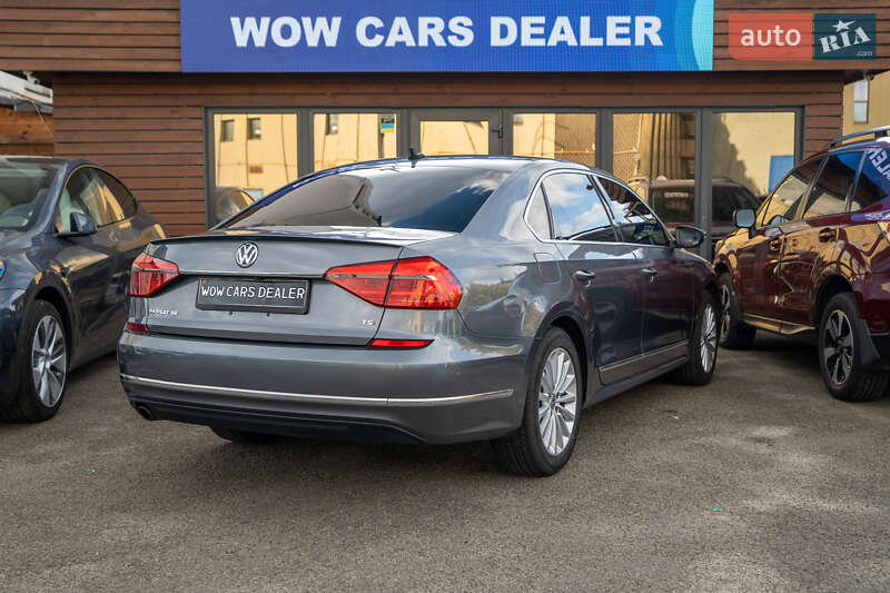 Седан Volkswagen Passat 2016 в Києві