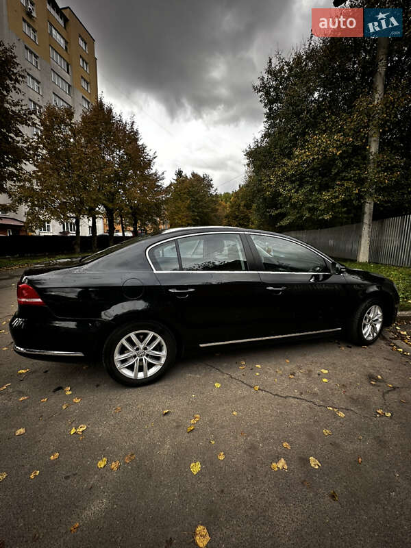 Седан Volkswagen Passat 2014 в Хмельницком