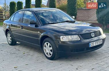 Седан Volkswagen Passat 2000 в Черновцах