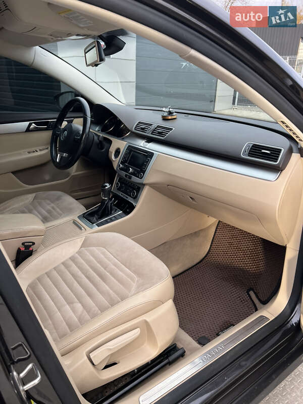 Седан Volkswagen Passat 2011 в Білій Церкві