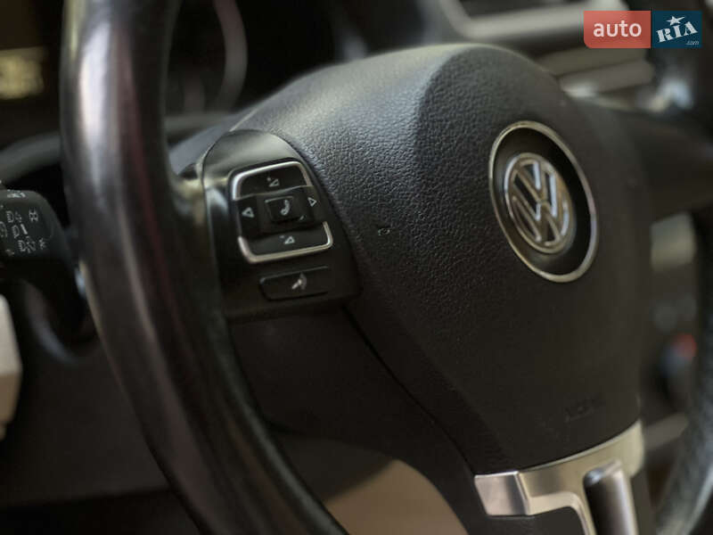 Седан Volkswagen Passat 2015 в Кропивницькому