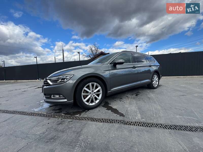 Универсал Volkswagen Passat 2015 в Черновцах