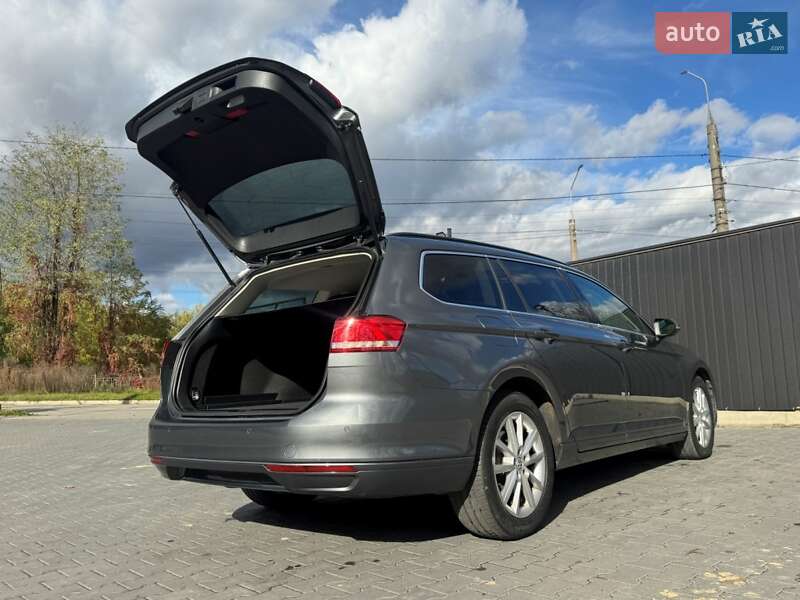 Универсал Volkswagen Passat 2015 в Черновцах