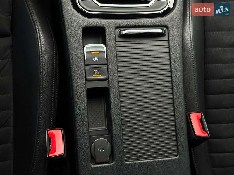 Універсал Volkswagen Passat 2017 в Луцьку фото 47 Універсал Volkswagen Passat 2017 в Луцьку