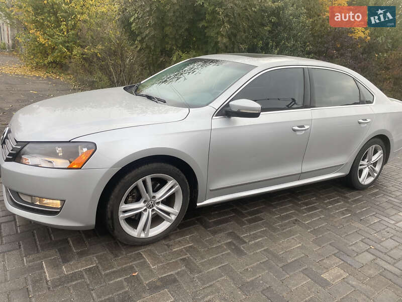 Седан Volkswagen Passat 2013 в Виннице
