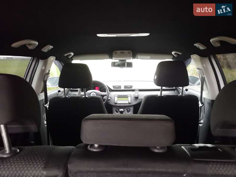 Універсал Volkswagen Passat 2007 в Здолбуніві