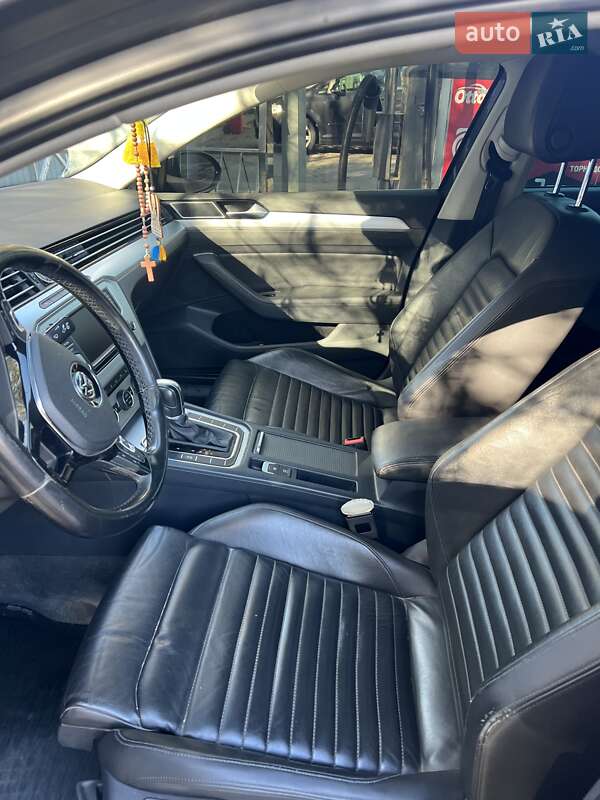 Седан Volkswagen Passat 2015 в Хмельницком фото 17 Седан Volkswagen Passat 2015 в Хмельницком