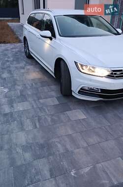 Универсал Volkswagen Passat 2017 в Золочеве