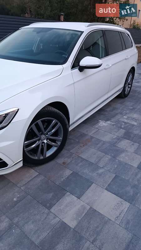 Универсал Volkswagen Passat 2017 в Золочеве