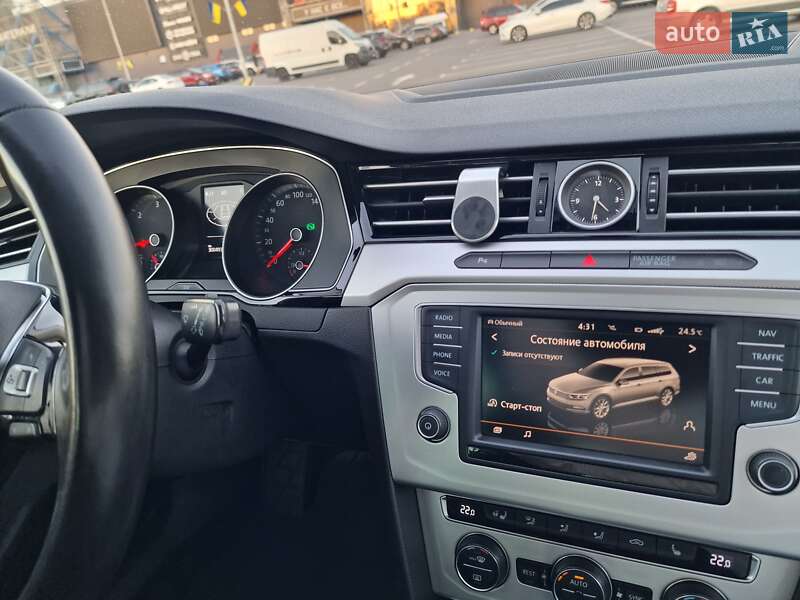 Універсал Volkswagen Passat 2015 в Києві фото 18 Універсал Volkswagen Passat 2015 в Києві