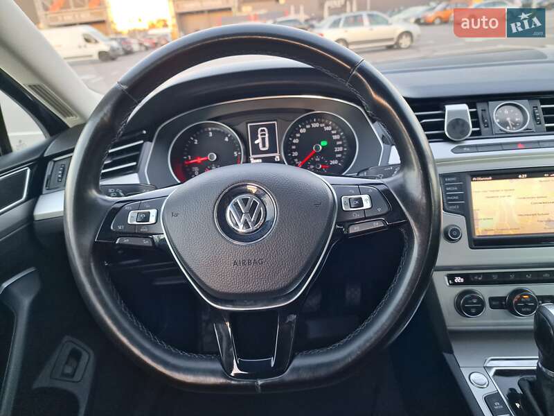 Універсал Volkswagen Passat 2015 в Києві фото 22 Універсал Volkswagen Passat 2015 в Києві