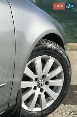 Универсал Volkswagen Passat 2008 в Жидачове