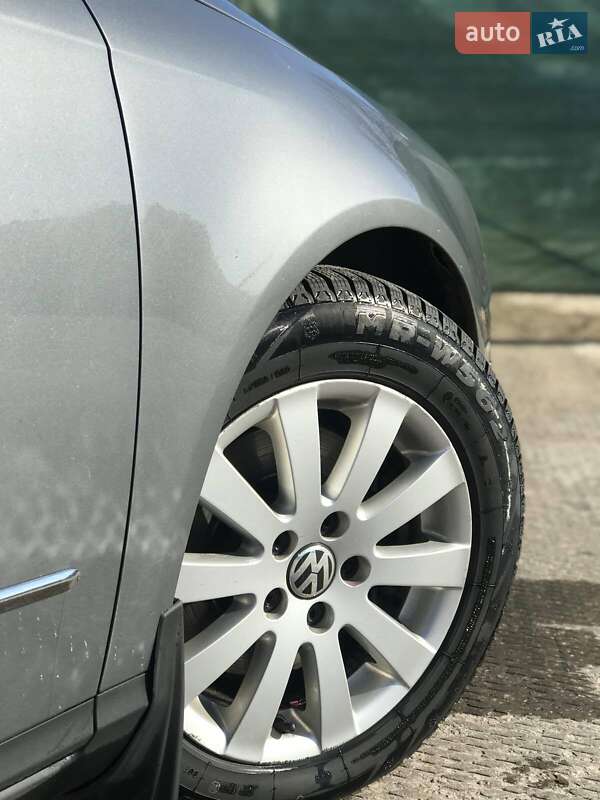 Универсал Volkswagen Passat 2008 в Жидачове