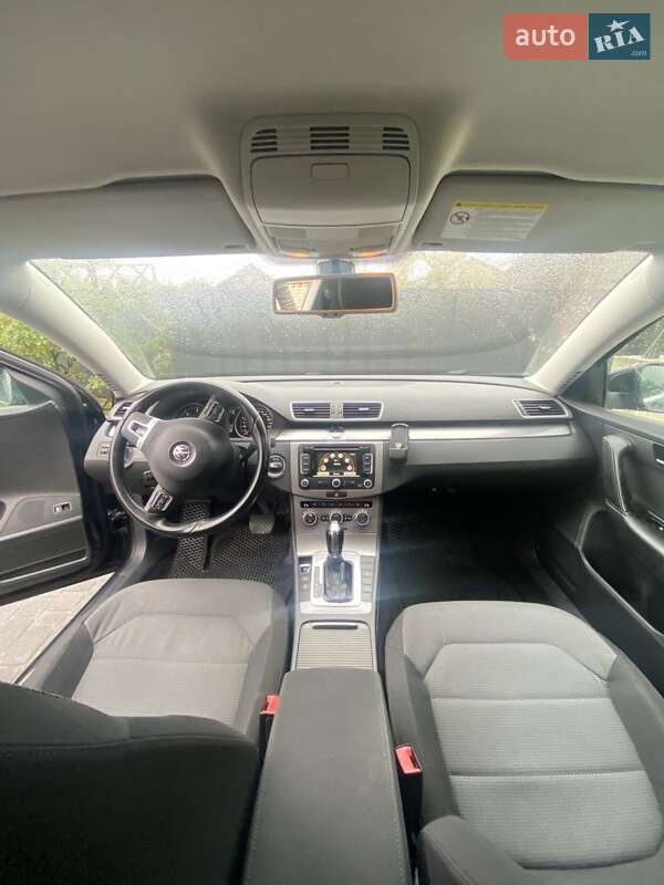 Универсал Volkswagen Passat 2012 в Маневичах