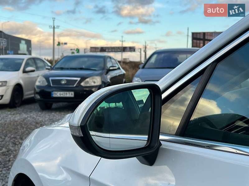 Універсал Volkswagen Passat 2016 в Львові фото 14 Універсал Volkswagen Passat 2016 в Львові