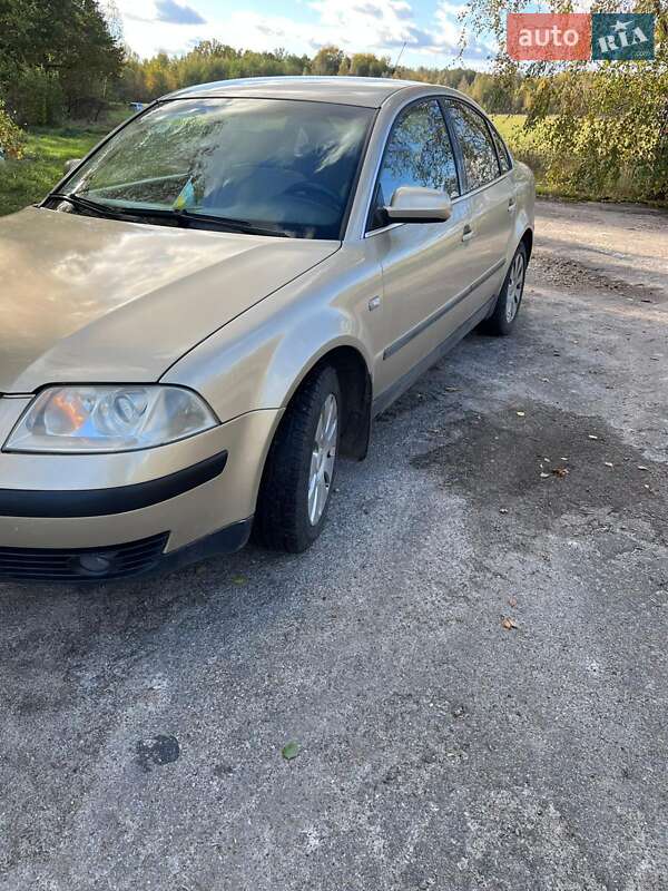 Седан Volkswagen Passat 2002 в Емильчине фото 4 Седан Volkswagen Passat 2002 в Емильчине