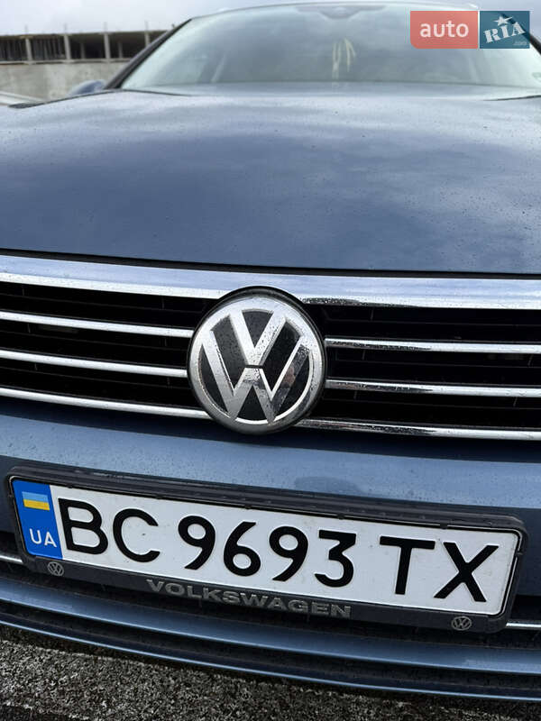 Универсал Volkswagen Passat 2017 в Львове фото 14 Универсал Volkswagen Passat 2017 в Львове