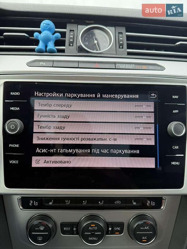 Универсал Volkswagen Passat 2017 в Львове фото 52 Универсал Volkswagen Passat 2017 в Львове