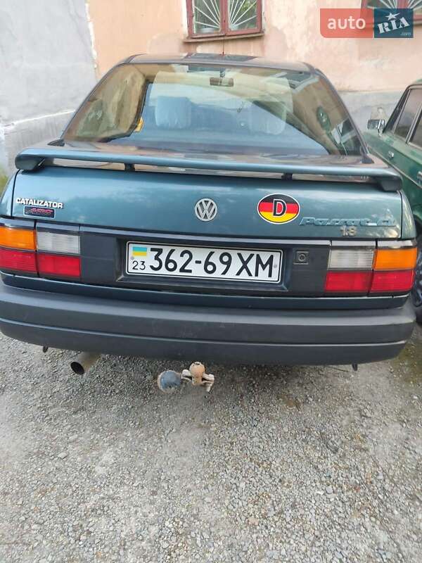 Седан Volkswagen Passat 1990 в Каменец-Подольском фото 3 Седан Volkswagen Passat 1990 в Каменец-Подольском