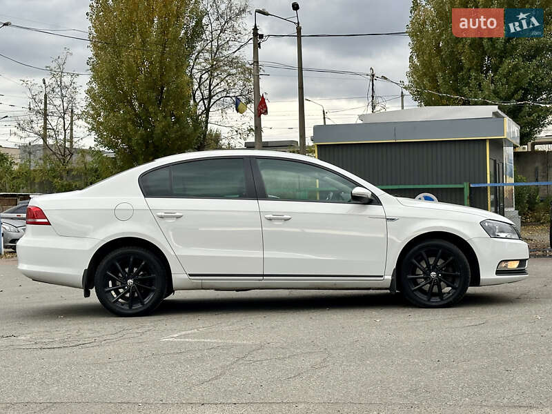Седан Volkswagen Passat 2013 в Киеве фото 6 Седан Volkswagen Passat 2013 в Киеве