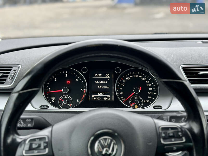 Седан Volkswagen Passat 2013 в Киеве фото 12 Седан Volkswagen Passat 2013 в Киеве