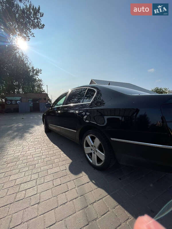 Седан Volkswagen Passat 2010 в Львове