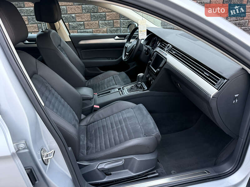 Универсал Volkswagen Passat 2015 в Ровно